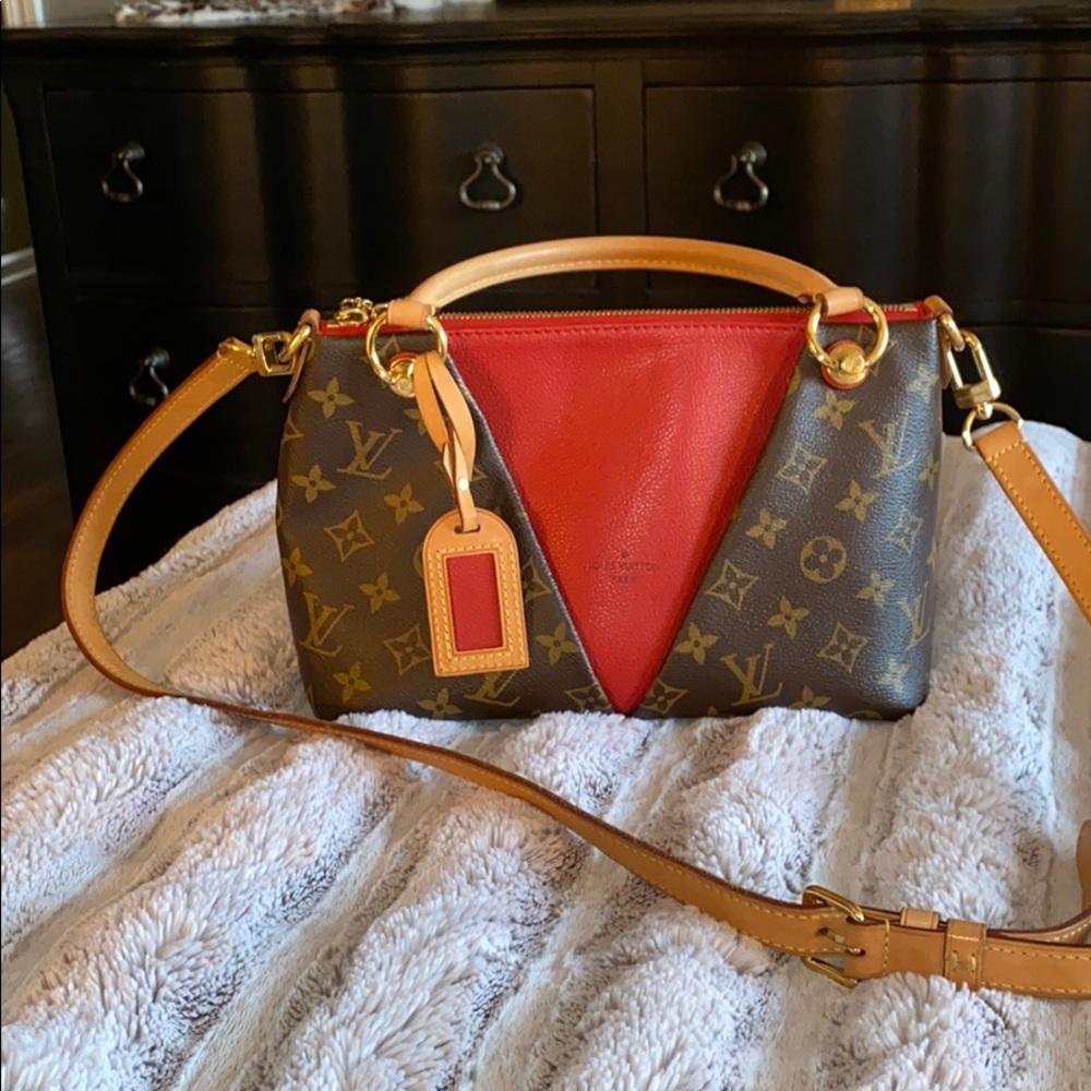 Louis Vuitton Paris hand bag